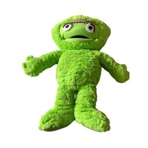 Fao Schwarz Toy's Green Sesame Street Hasbro Oscar the Grouch Action Figure 16”